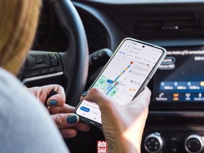 Polak może, Niemiec nie. Za taką konfigurację Google Maps można dostać mandat