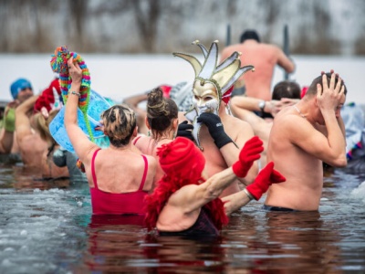 Szaleństwo czy świetna zabawa? Startuje sezon morsowania 2025/26