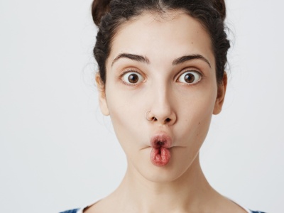 Gimnastyka buzi i języka. Jakie ćwiczenia pomogą nam lepiej mówić?