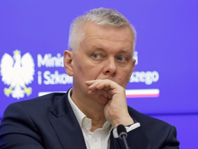 Afera o stopnie oficerskie. Siemoniak grzmi po decyzji Nawrockiego. 