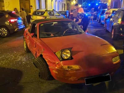 Niebezpieczny pościg w Las Palmas. Kierowca staranował 15 aut