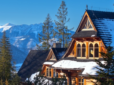 Julia znalazła domek w Zakopanem na święta. 