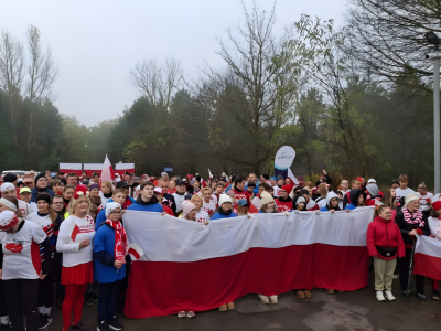 Maszerowali i biegali dla Ojczyzny. Biało-czerwony parkrun w Grudziądzu i Toruniu