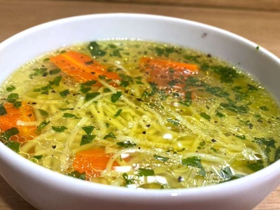 Prosty trik na mega klarowny rosół. Mała zmiana, nie lada efekt