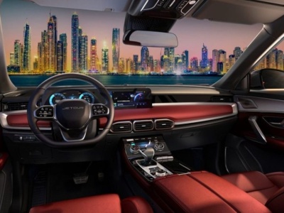 To piękne wnętrze znajdziesz w aucie za 124 900 zł. Ma 156 KM i automat