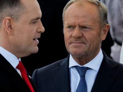 Starcie Nawrockiego z Tuskiem i co najmniej cztery wersje zdarzeń