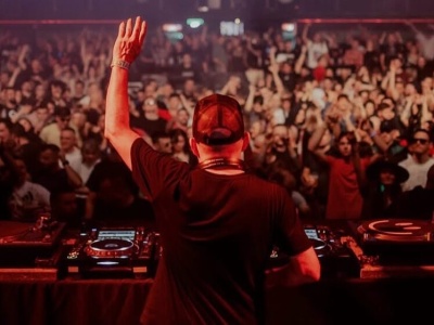 Długoweekendowy poniedziałek dla fanów retro w Łodzi. Za deckami między innymi Westbam