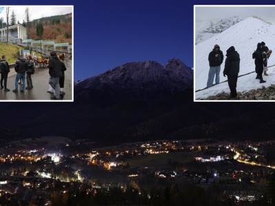 Ogromne tłumy turystów w Zakopanem i godzinne kolejki przy atrakcjach. 