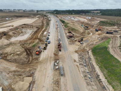 Gdzie w Polsce grzęzną inwestycje? Ministerstwo i drogowcy wskazują wąskie gardło