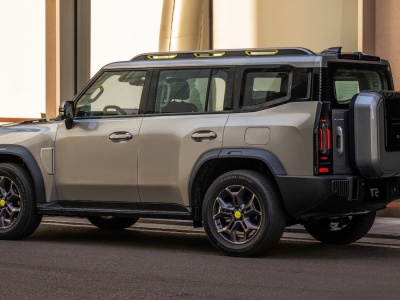 Chińska terenówka tańsza niż połowa Toyoty Land Cruiser już w Polsce. Zapomnij jednak o gwarancji rodem z Emiratów