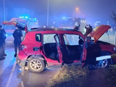 Zderzenie dwóch samochodów we Wronkach