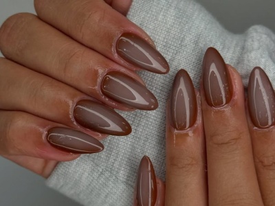 Zapomnij o francuskim manicure. W 2025 paznokcie mają wyglądać jak żelki