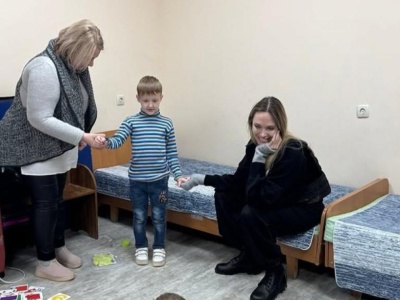 Angelina Jolie o swojej wizycie na Ukrainie: na niebie słychać ciche buczenie — tutaj nazywają to “safari na ludzi”