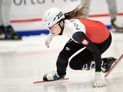 Kornelia Woźniak najlepsza na 500m podczas Pucharu Świata Juniorów w short tracku.