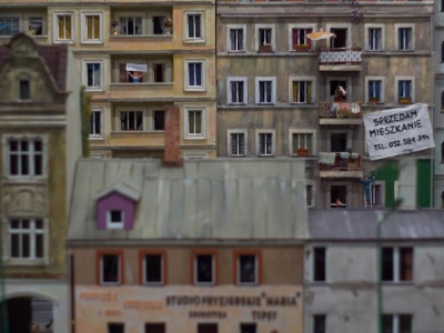 Pensje idą w górę, ceny mieszkań stanęły w miejscu. Tyle trzeba odkładać na własne „M”