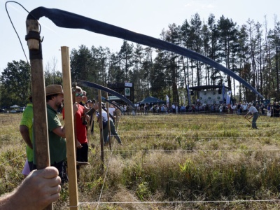 Kosa ratuje łąki i tradycję. Po 500 latach wracamy do sianokosów