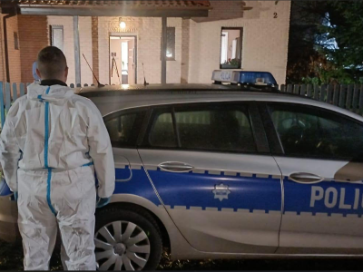 Policjantka dźgnięta nożem w głowę, jej partner zastrzelił napastnika. Znamy szczegóły