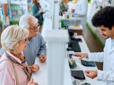 Pacjenci z małych miejscowości za leki płacą więcej. I na mniej mogą liczyć