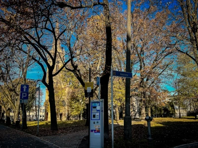 Inowrocław testuje nowy sposób opłaca parkowania. Nie wymaga aplikacji