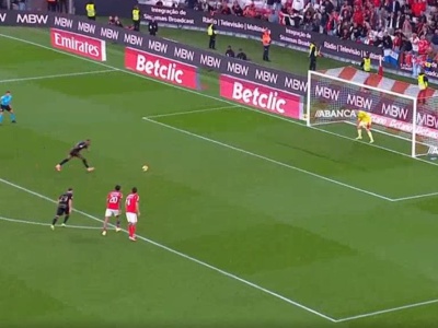 Podszedł do rzutu karnego. To, co stało się potem, będzie legendą