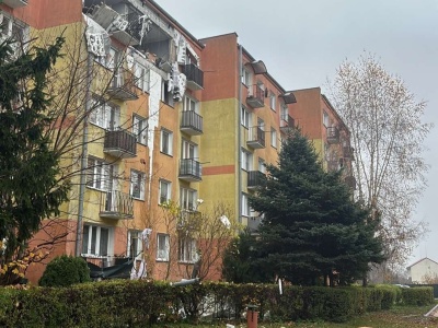 Eksplozja w mieszkanu, mieszkańcy bloku ewakuowani