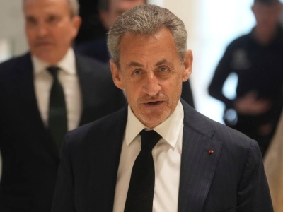 Zwrot ws. Sarkozy'ego. Były prezydent wychodzi na wolność