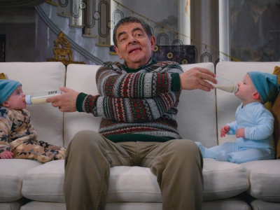Rowan Atkinson w nowym zwiastunie serialu „Człowiek kontra dziecko”