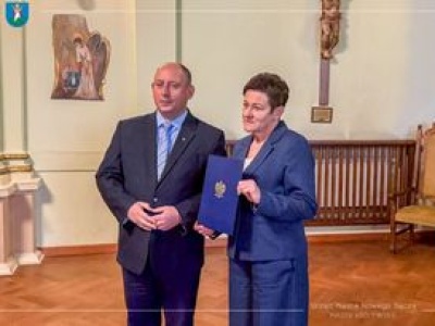 Władze Nowego Sącza z zarzutami. Premier wyznaczył zastępcę