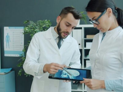Choroba Parkinsona zaczyna się w jelitach. To nie mózg jest pierwszy