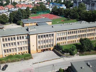 Ciepłe i zdrowe powietrze w gdyńskim „Chłodniczaku”. Przed uczniami stoi nie lada wyzwanie