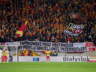 Jagiellonia ukarana za transparenty kibiców o Bartoszu Frankowskim