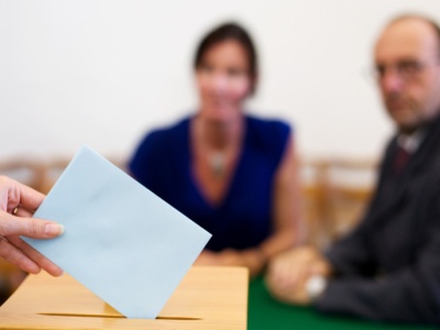 Sekretarz w komisjach wyborczych to dobry pomysł. Powiaty mają jednak kilka wątpliwości