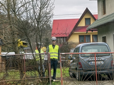 Postawił dwóch policjantów i fotoradar. Hamowałem z piskiem opon