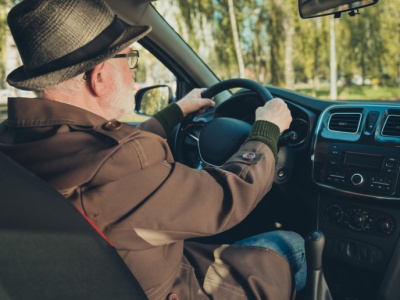 Nadciąga unijna rewolucja. Nowe zasady prawa jazdy i obowiązkowe badania dla jednej grupy
