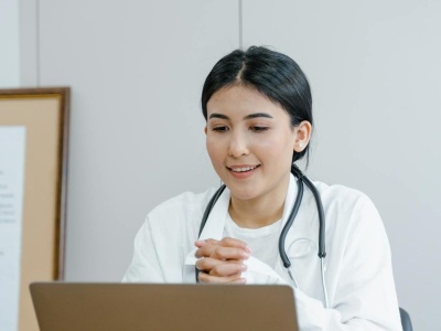 Jak dobrać pakiet medyczny do swoich potrzeb? Poradnik krok po kroku