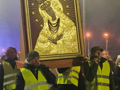 Bp Solarczyk: stajemy razem z Maryją, aby Jej słowa wybrzmiały w naszych sercach