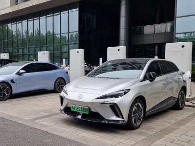 Chiny: V2G – 100 milionów aut i miliard kilowatów uwolnionej mocy!