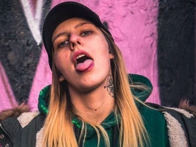 Kara dissuje Fagatę i Leosię: „Dwie debilki się dissują, żadna rapować nie potrafi”