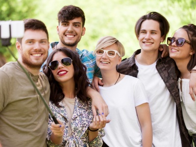 Młodzi nie chcą wchodzić w dorosłość. To nie tylko syndrom Piotrusia Pana