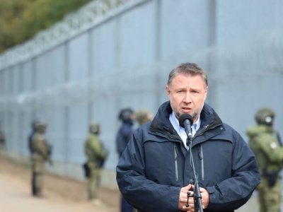 Przejścia w Kuźnicy i Bobrownikach zostaną otwarte. Szef MSWiA podpisał rozporządzenie