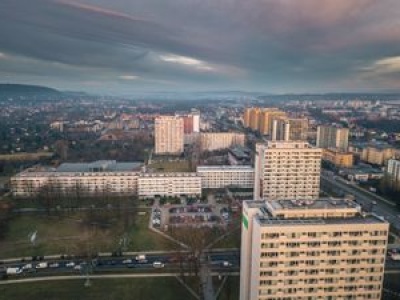 Brytyjczycy rozpływają się nad polskim miastem. 