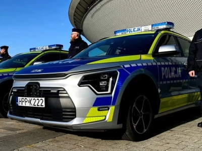 Śląska Policja ma nowe radiowozy. Do Katowic trafi 9 z nich