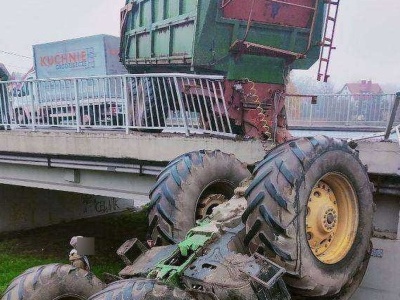 ​Groźny wypadek na Dolnym Śląsku. Ciągnik spadł z mostu