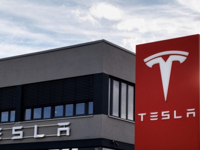Gorący czas w Tesli. Załoga ma szykować się na 