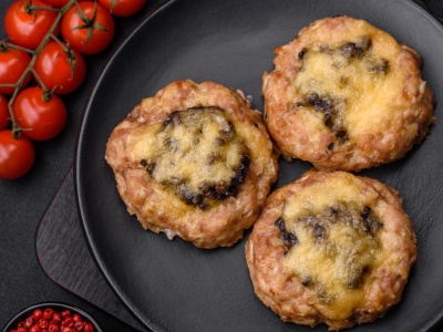 Do mielonych dodaję 2 extra składniki. Wychodzą tak obłędnie pyszne, że zrobię je w tym roku na święta