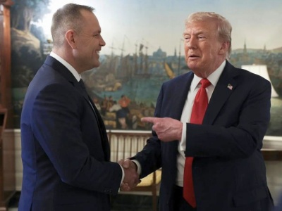 Trump słodzi Nawrockiemu. W Pałacu Prezydenckim pewnie świętują, ale jest jedno 