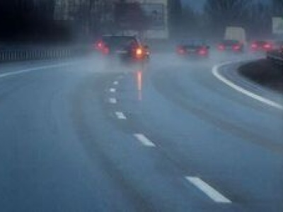 Marznące opady w dwóch powiatach Lubelszczyzny. Rano możliwa gołoledź