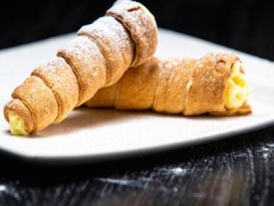 Co roku na andrzejki robię rurki z kremem. Znikają do ostatniego okruszka