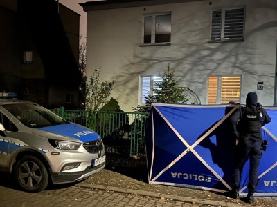 Tragiczne odkrycie na poznańskiej ulicy. Policjant o 