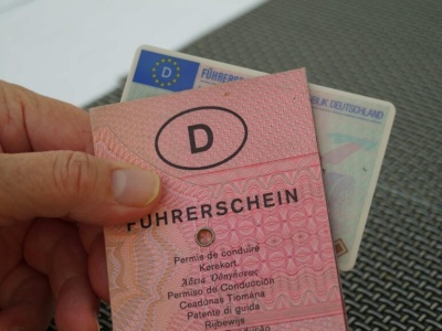 Niemcy doganiają Polskę. Też będą jeździć bez prawa jazdy w portfelu